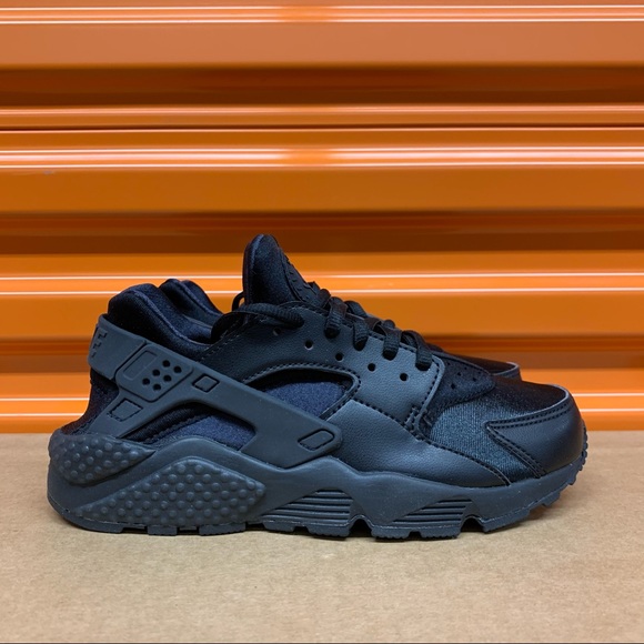 Nike Air Huarache Run Triple Black Women’s Shoes - Picture 3 of 8